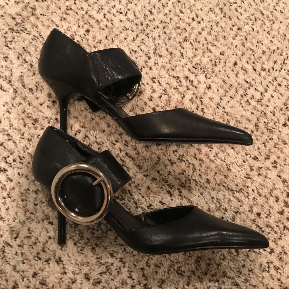 Steve Madden Black Caller Heels